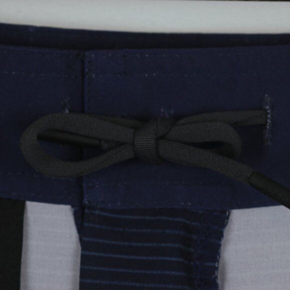 Prana Saxton Men's Size 31 Blue Striped Quick Drying Flat Front Bermuda Shorts - Picture 8 of 9